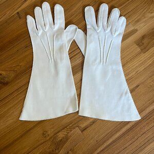 Vintage White Shalimar Gloves - 8